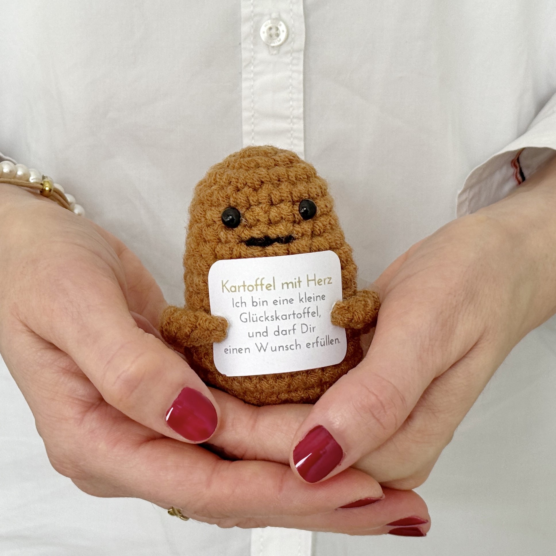 WenmthG Geschenk Glück Gestrickte Gelbes Vergissmeinnicht für Frauen Männer Freunde Kollegen Famili, Motivation Anti Stress Geschenke Pocket Hug Glücksbringer Positive Kartoffel Deutsch Ersatz - 1 St